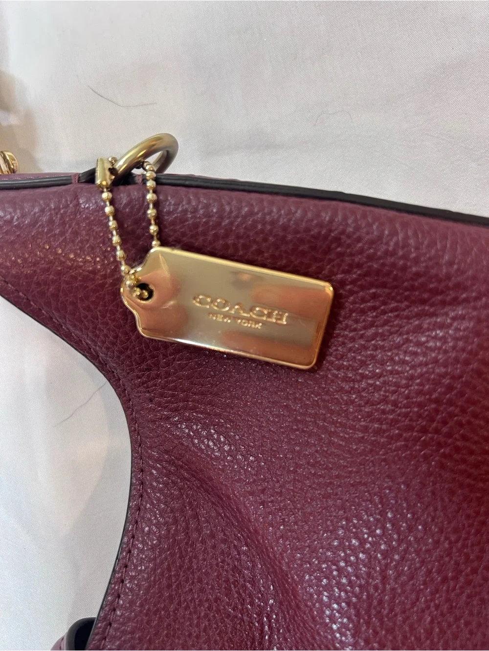 Coach Amber Hobo F48635 Burgundy Pebbled Leather Croc Trim Gold Shoulder EUC